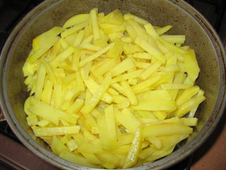 картофель-соломкой